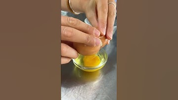 Three ways to separate egg whites #shorts