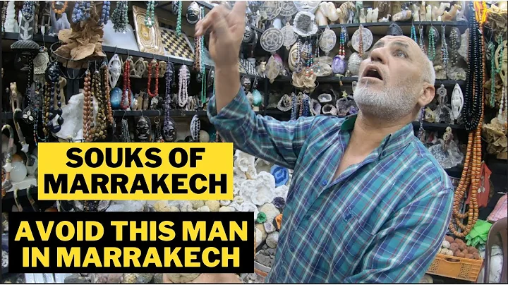 AVOID THIS MAN IN MARRAKECH | TOURIST SCAMS IN MARRAKECH | TOURIST TRAPS IN SOUKS OF MARRAKECH