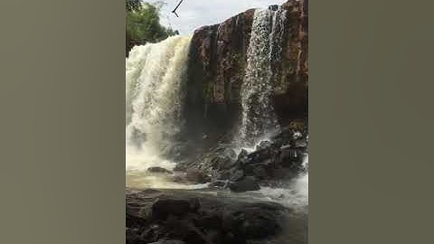 Thác ông đồng tháng 20.10