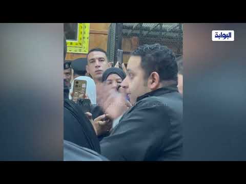 سائق تريلا الطريق الإقليمي باكيا م وت  روح يا أمي كانوا طالعين ياكلو عيش