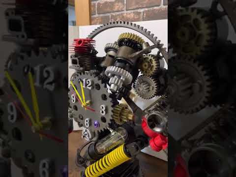 【オンリーワン品・一点物】可動式機械要素の時計（自動車、バイクの部品) オンリーワン品・一点物】可動式機械要素の時計（自動車、バイク