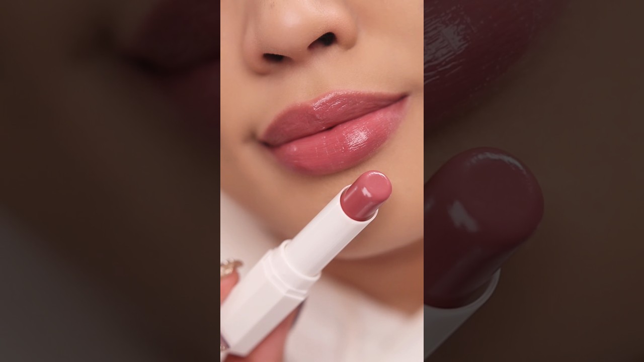 SHEER Serum Tinted Balm lip swatch 