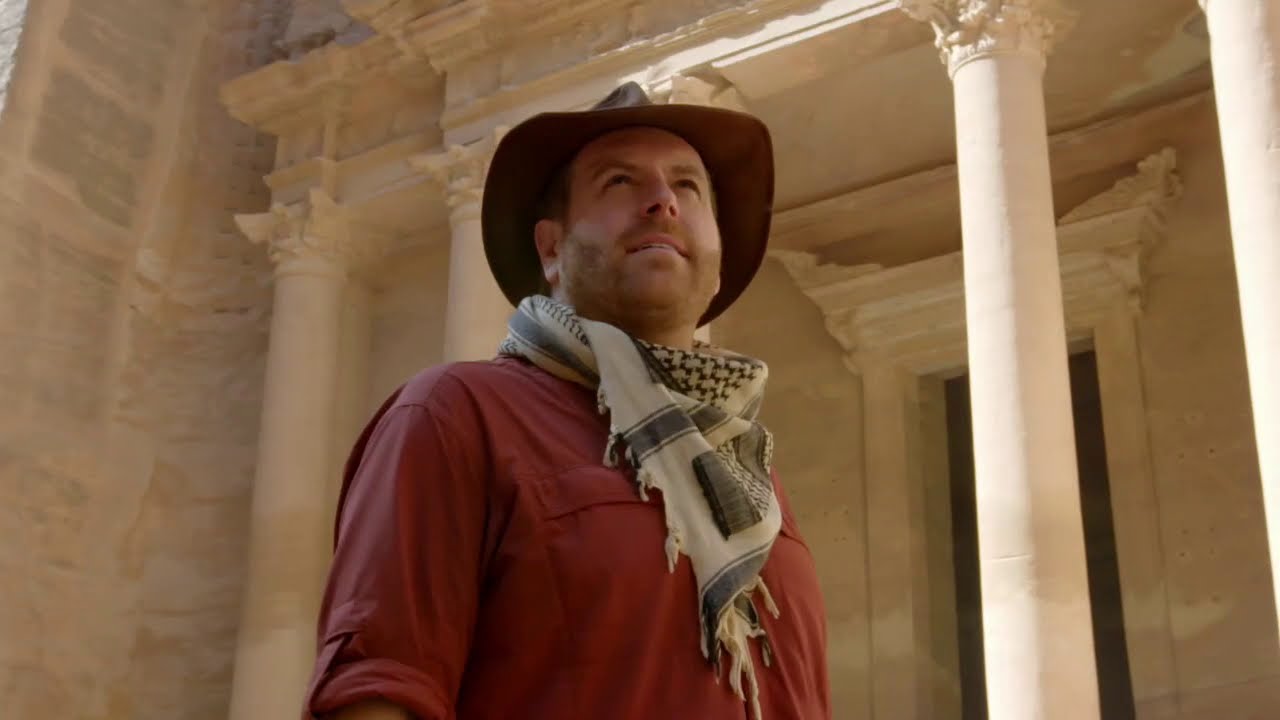 Кадр из трейлера «Josh Gates Tonight»