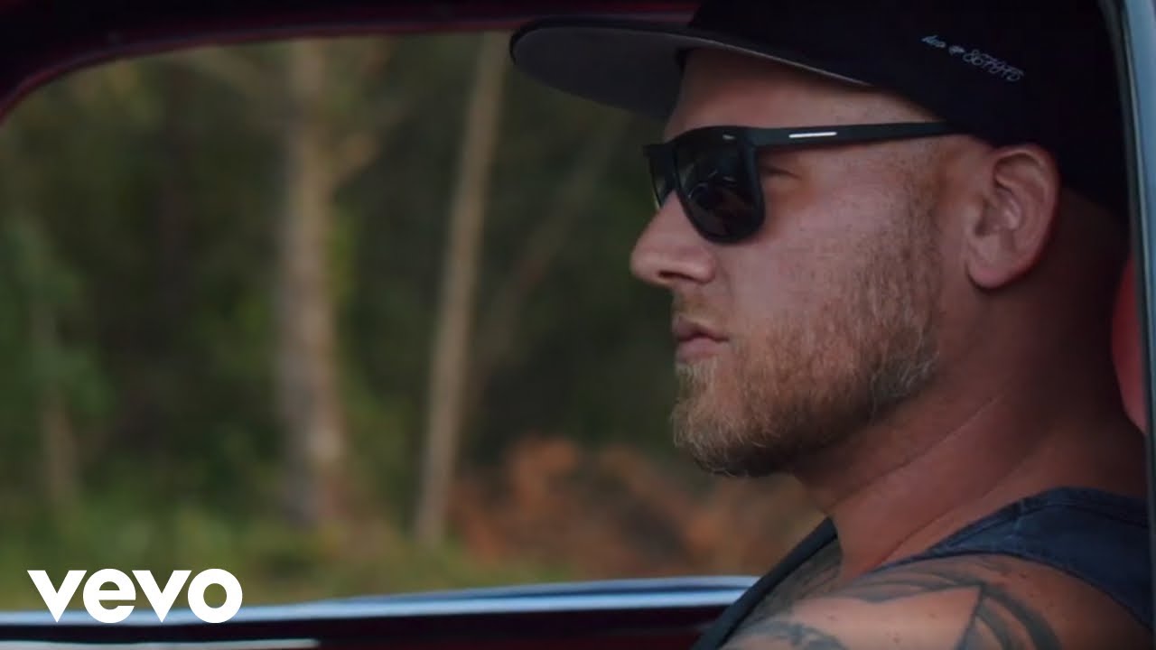 Seth Anthony - Outlaw (Official Video) ft. Bubba Sparxxx Seth Anthony - Outlaw (Official Video) ft. Bubba Sparxxx