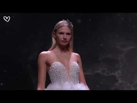 Guarda il video della sfilata di Demetrios alla Valmont Barcelona Bridal Fashion Week 2020 4