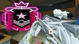 THE BEST HIGH SENSITIVITY CONTROLLER CHAMPION - Rainbow Six Siege Console Gameplay