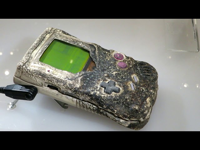 This Nintendo Game Boy Survived a Bombing in the Gulf War