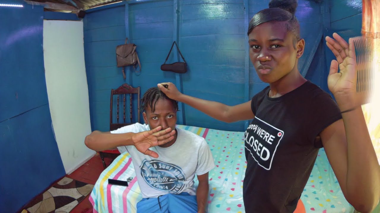 Случайно целую его *шутка с обратным эффектом*