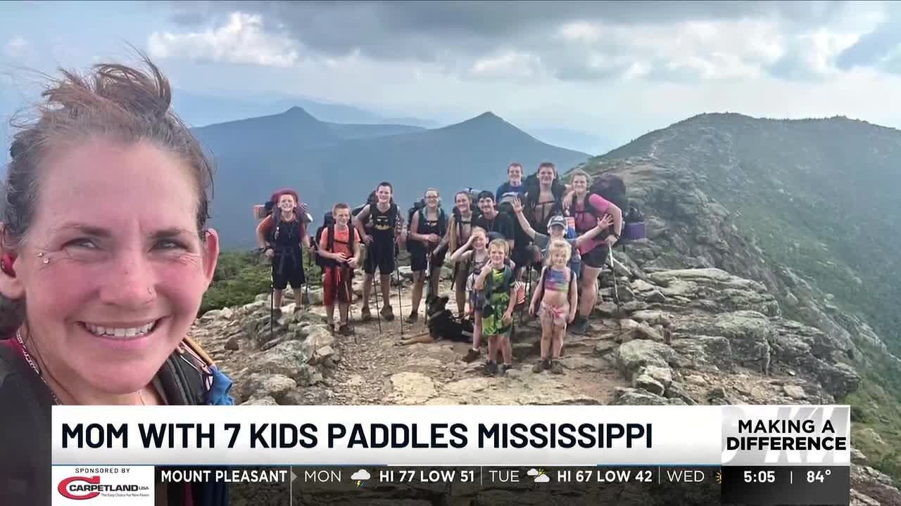 Virginia mom paddling Mississippi River with seven kids makes stop in Dubuque