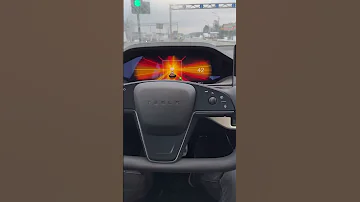 Tesla model S Plaid разгон