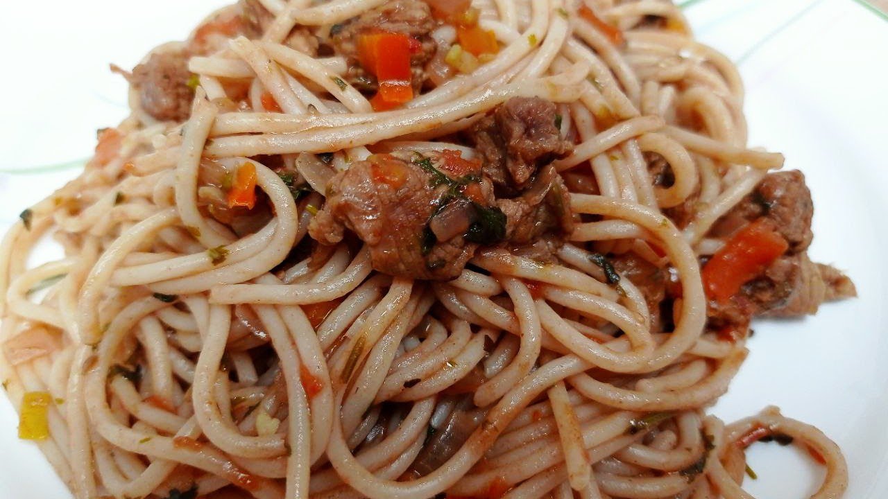 Cambia la rutina y haz estos spaghettis con carne. ¡Fácil!