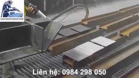 Dịch vụ phun cát làm sạch tạo nhám kết cấu thép