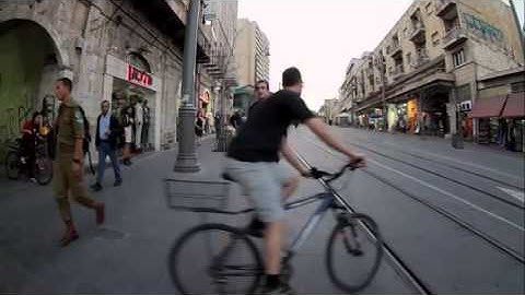 Parachute Youth & messe kopp by joaquín