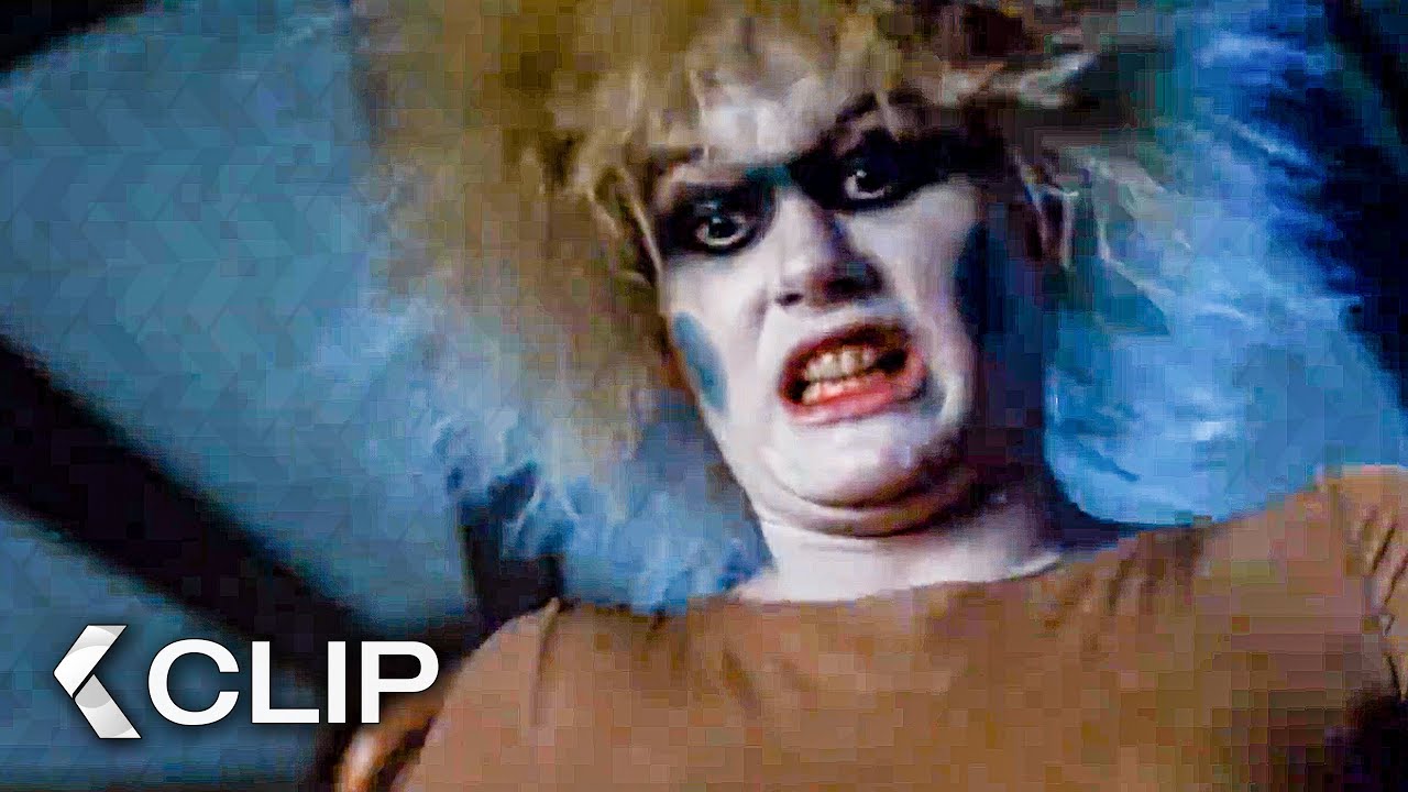 Deckard vs Pris Movie Clip - Blade Runner (1982)