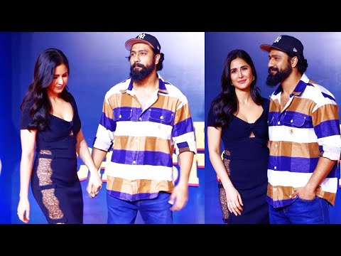 Katrina Kaif with husband Vicky Kaushal CUTEST Moment at Merry Christmas Special Screening 💖📸