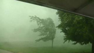 South Dakota Thunderstorm with 80mph+ wind gusts [Nature at it's worst]