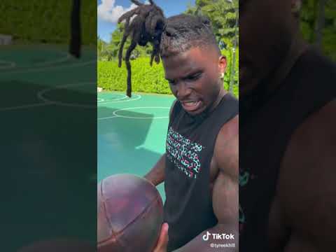 BUTTER vs. SYRUP CHALLENGE | Tyreek Hill