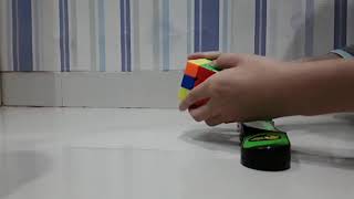 Rubiks Cube: 3x3 - Solving In Only 20 Seconds