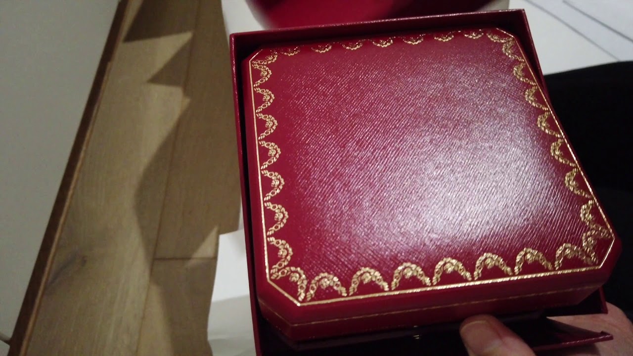 cartier diamants légers necklace xs