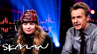 Lose your hair or a front tooth? Dilemmas with girl in red | SVT/TV 2/Skavlan