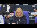 Nicht zu fassen - Nach nicht einmal 20 Sekunden wird Frohnmaier von der AfD  im Bundestag ermahnt.