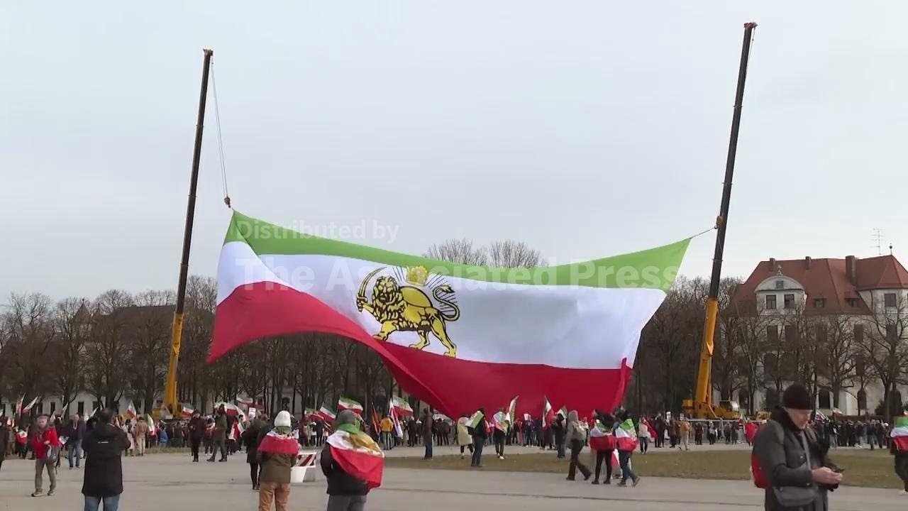 Supporters of Iran’s exiled crown prince rally in Munich against the government in Tehran
