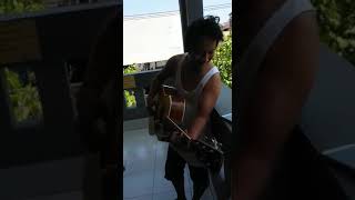 Megending di kos buluh indah