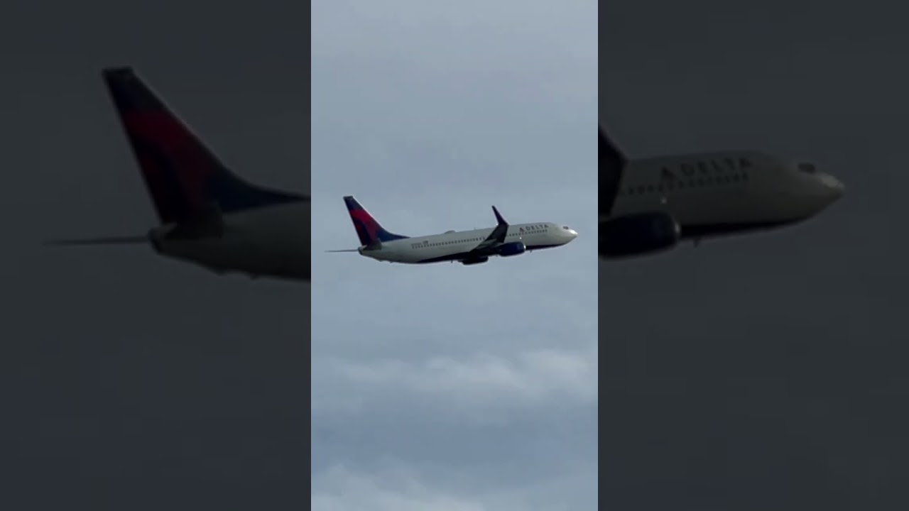 Sleduj Delta Airlines jet departs YYZ on a cloudy October day in Toronto. ✈️ na YouTube Sleduj Delta Airlines jet departs YYZ on a cloudy October day in Toronto. ✈️ na YouTube