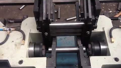 AUTOMATIC PIPE CHAMFERING MACHINE