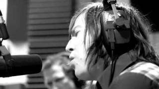 Video thumbnail of "Archive - Remove (Live at Oui FM)"