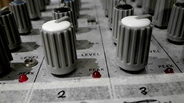 DIY modular synthesizer jam and grooving mixer