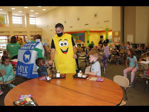 Washington Woods Elementary School celebrates Principal Tom Hakim - National Principals Month 2021