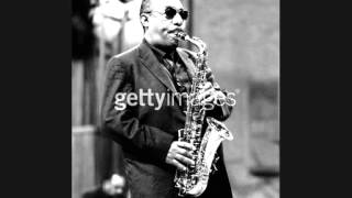 Video thumbnail of "Johnny Hodges & Billy Staryhorn - The Gal From Joe's"