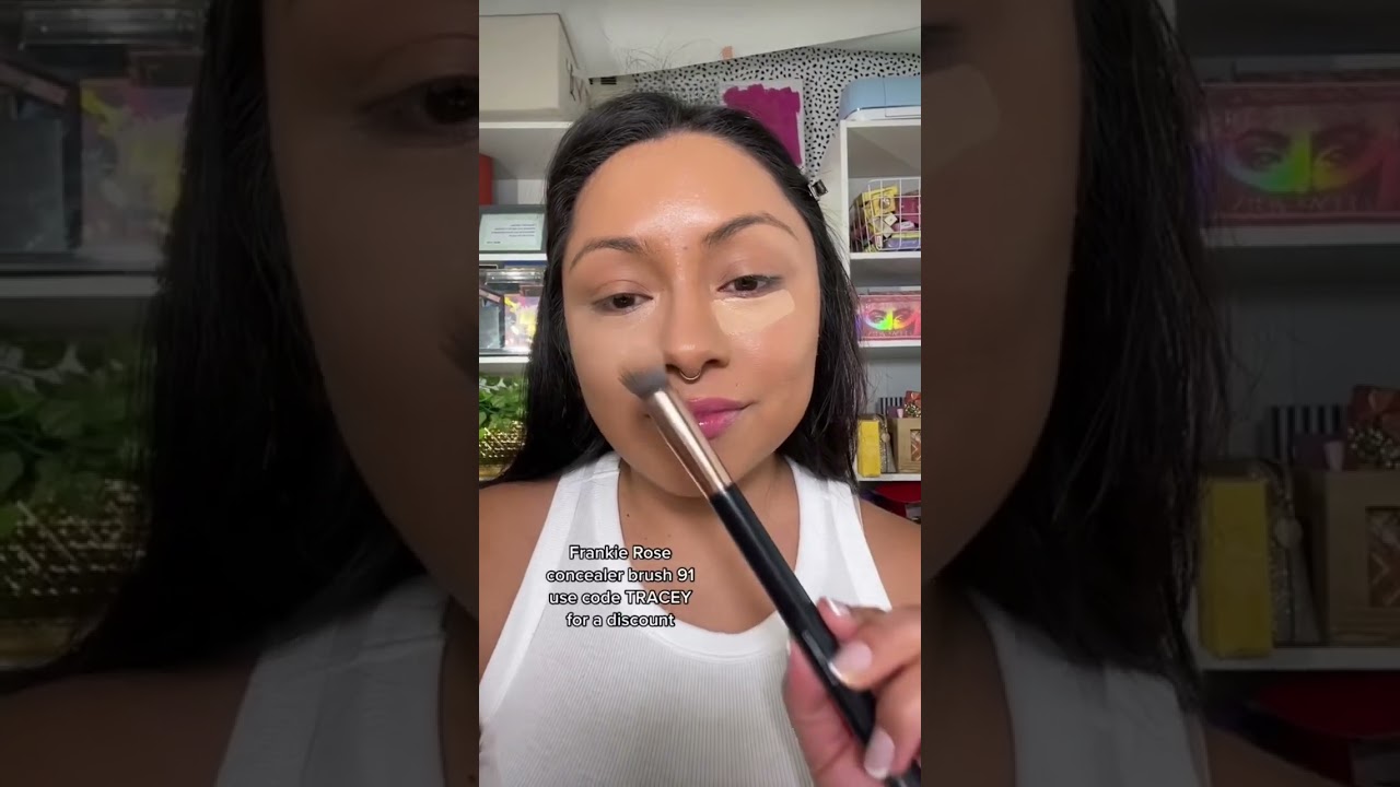 HUDA BEAUTY FAUX FILTER CONCEALER SUGAR BISCUIT 