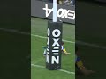 Ackers & Smith linking up at Leeds Rhinos 👏