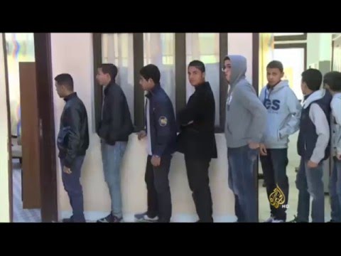 طلاب ليبيا بلا كتب مدرسية بسبب نقص السيولة
