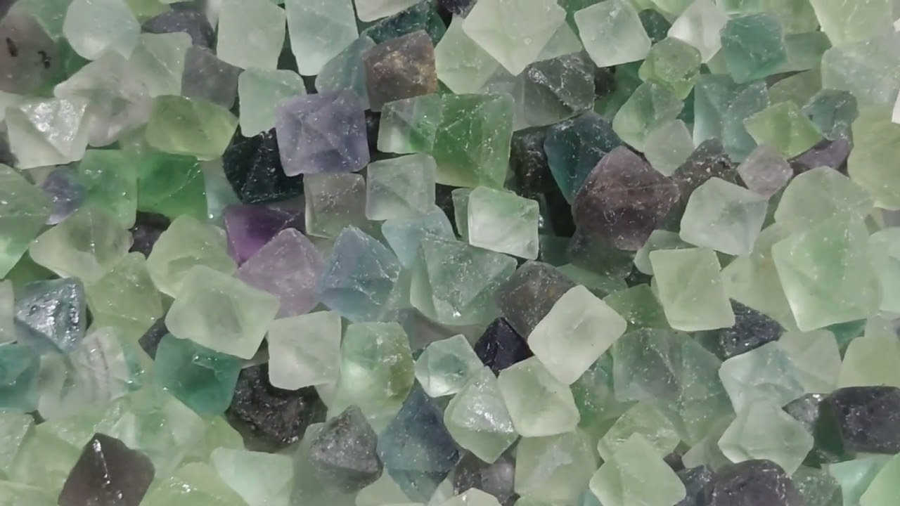 ◇ 業務用 フローライト八面体 結晶 原石 無選別 未洗浄 約100g