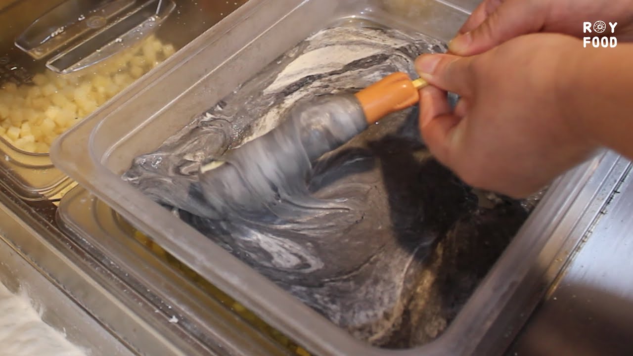 명랑핫도그 인기메뉴 3종! / Popular Cheese Hot Dog in korea, Squid Ink hot dog Korean street food YouTube