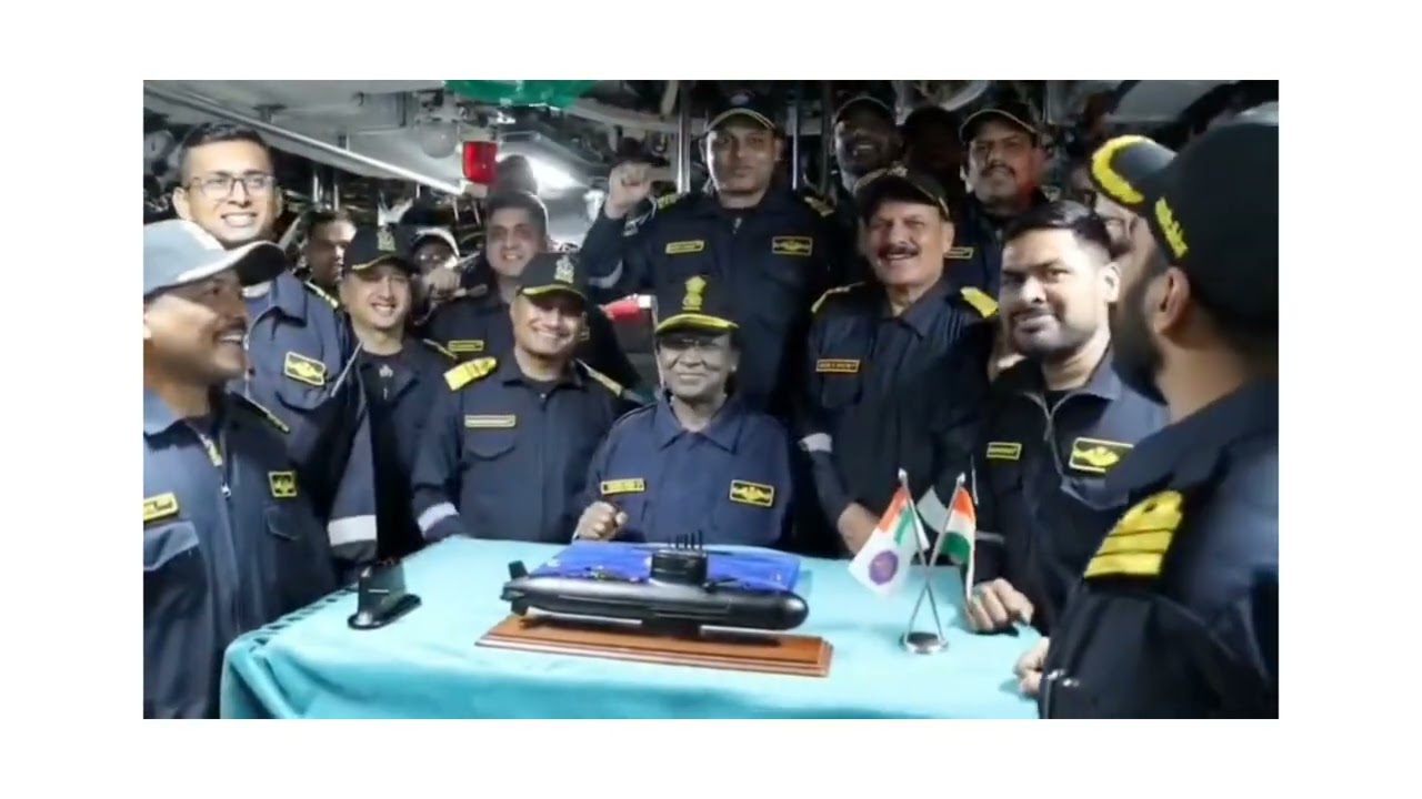 President Murmu's Historic Submarine Dive: Why It's a Big Deal | INS Vaghsheer | UNI5