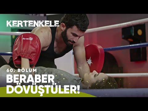 Kara Kemal ve Melis sahnede! | Kertenkele 60. Bölüm 🦎