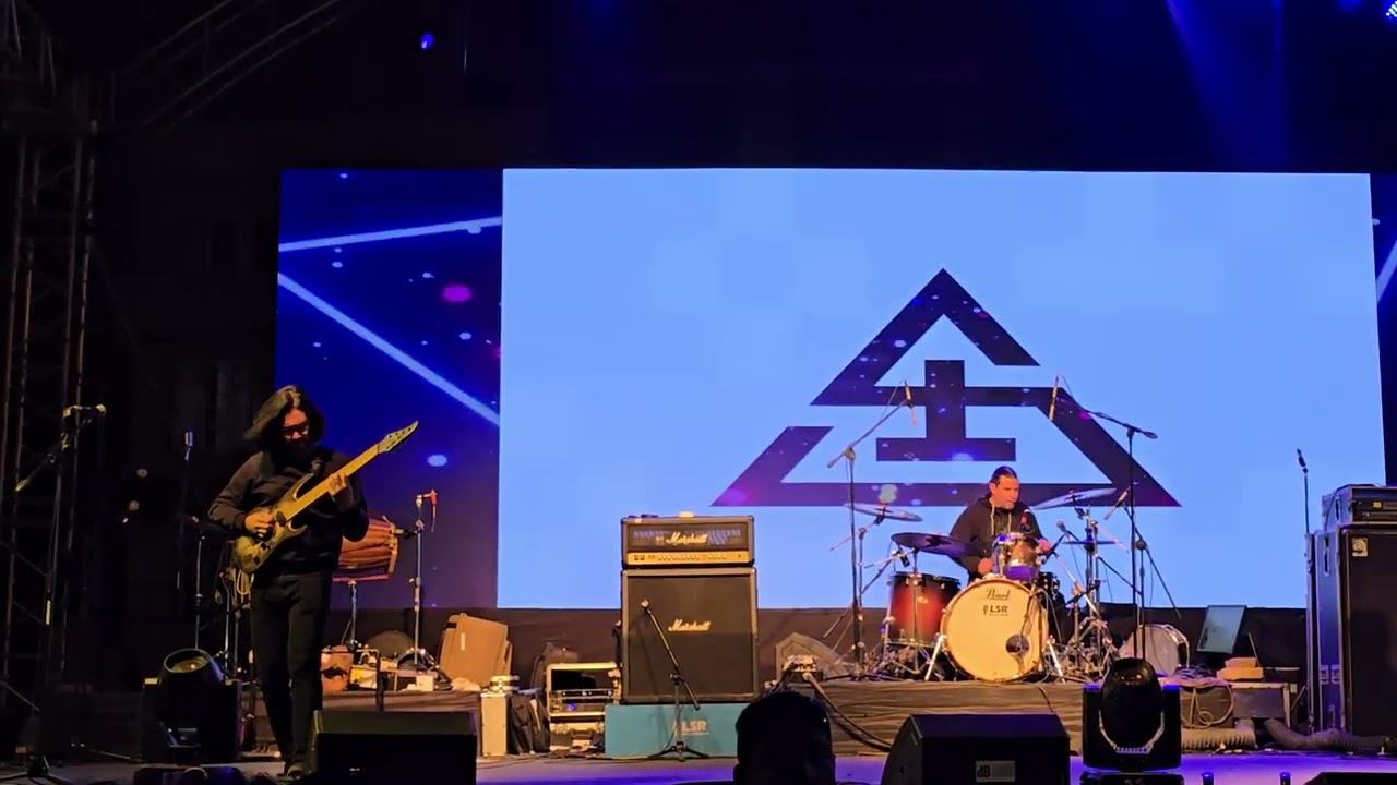 Sunny Tuladhar (ST) Trio - Men at Work (Atomic Bush) Live