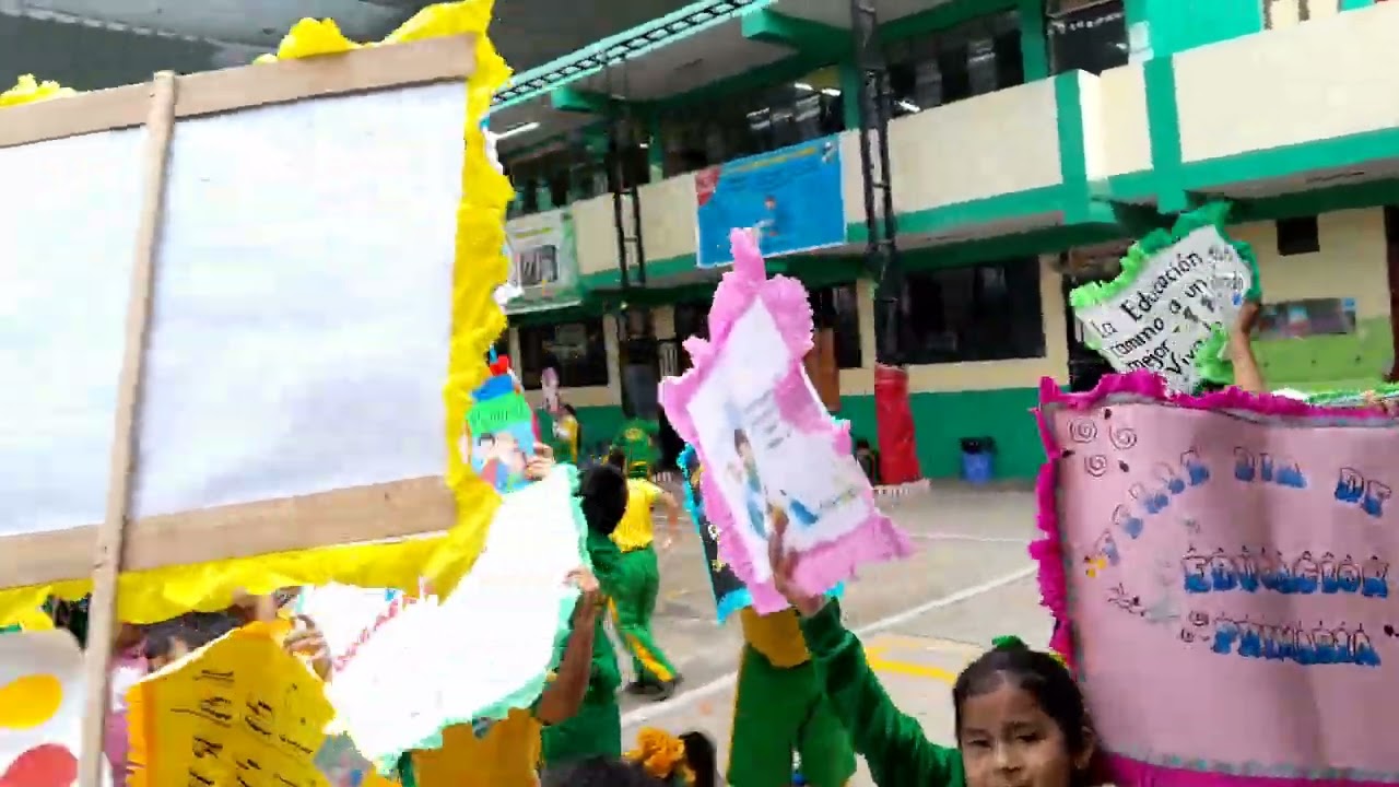 Dia de Educacion Primaria en la I.E.5179 Los Pinos.