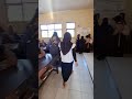Ambil rapor absen terakhir ruangan sudah sepi