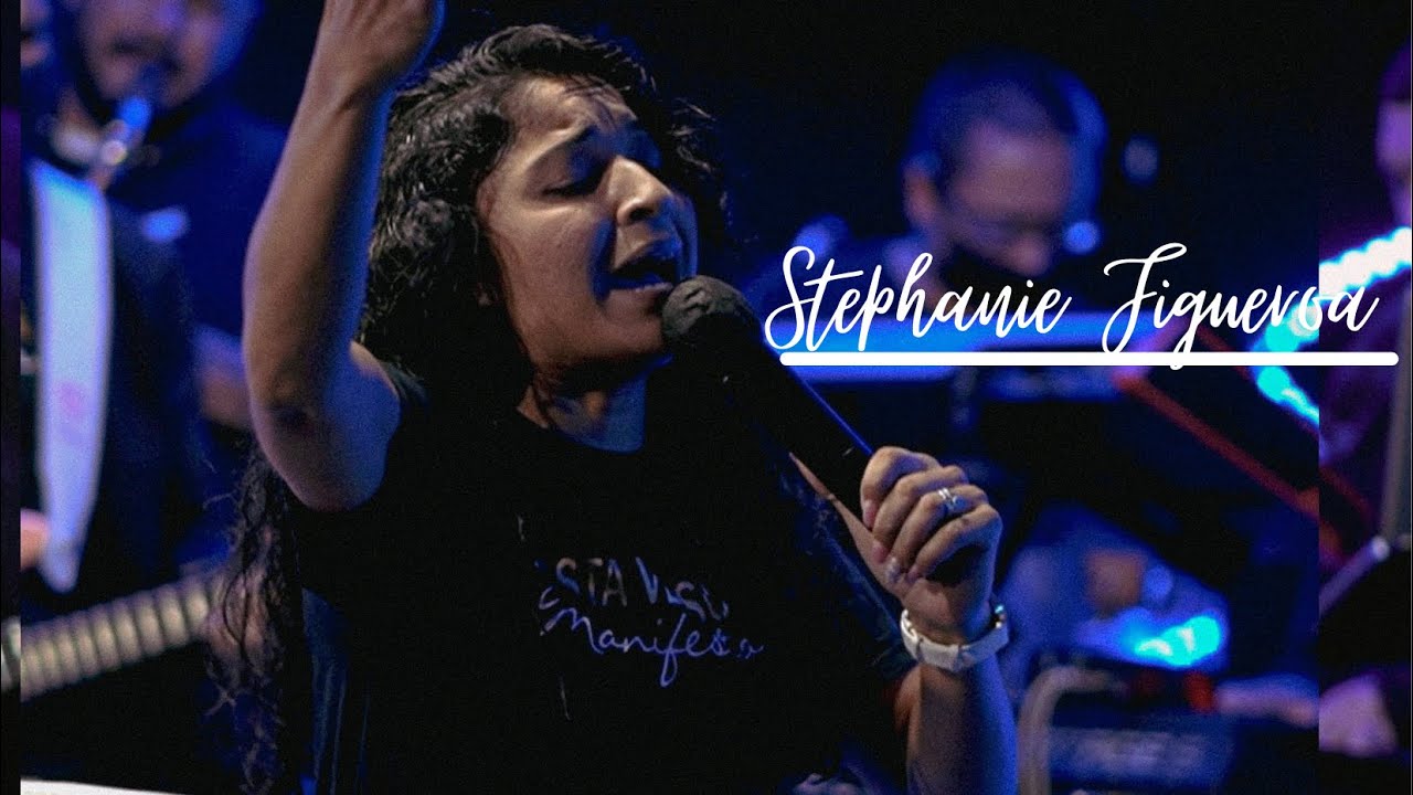 Stephanie Figueroa ( Cover) Algo Esta Pasando By Oasis