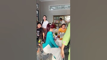 NSƯT Thoại Mỹ, ca sĩ Quỳnh Trang đi hát Chùa thôi cũng thấy dễ thương 🥰