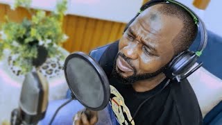 Sadi Sidi Sharifai Na Tsunduma A Ruwa Official Video_2024 screenshot 5