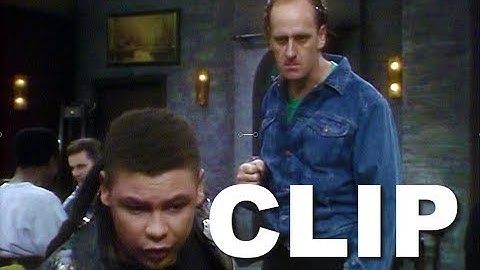 Backwards Fight - Red Dwarf Clip