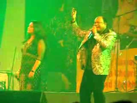 Mai Se Meena Se Na Saqi Se by Mohd Aziz  Priyanka Mitra Live Event