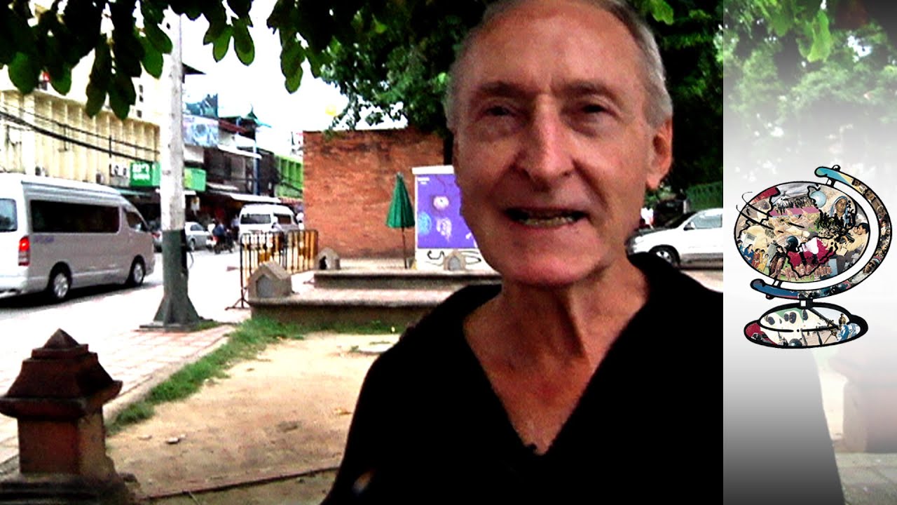 The Aussie Pensioners Taking Over Thailand (2016)