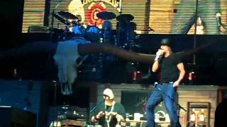 Kid Rock - Somebody's Gotta Feel This - Memphis, TN 3/12/2011 Live
